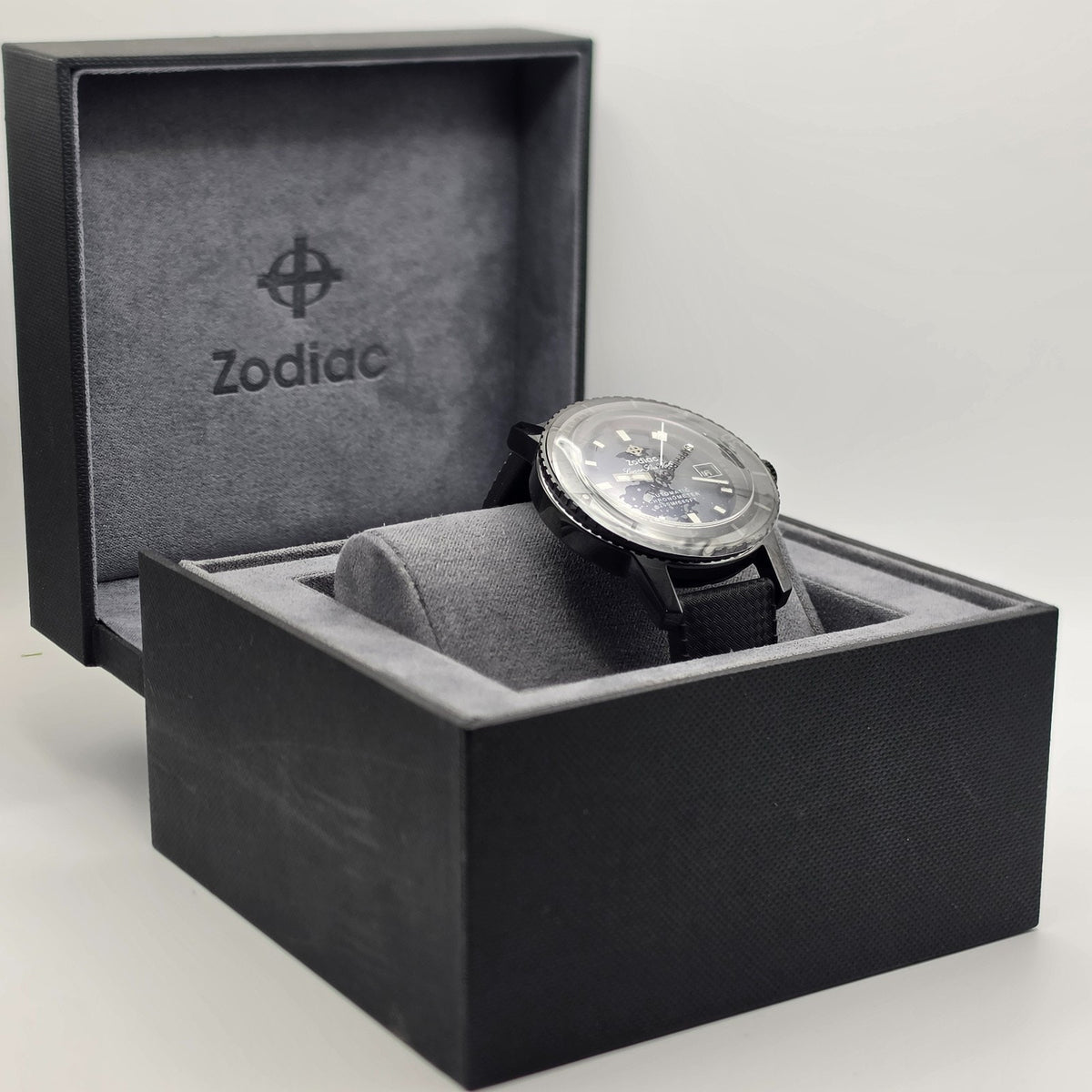 Zodiac Super Sea Wolf Ceramic Compression Diver Watch (Ref. ZO9595)