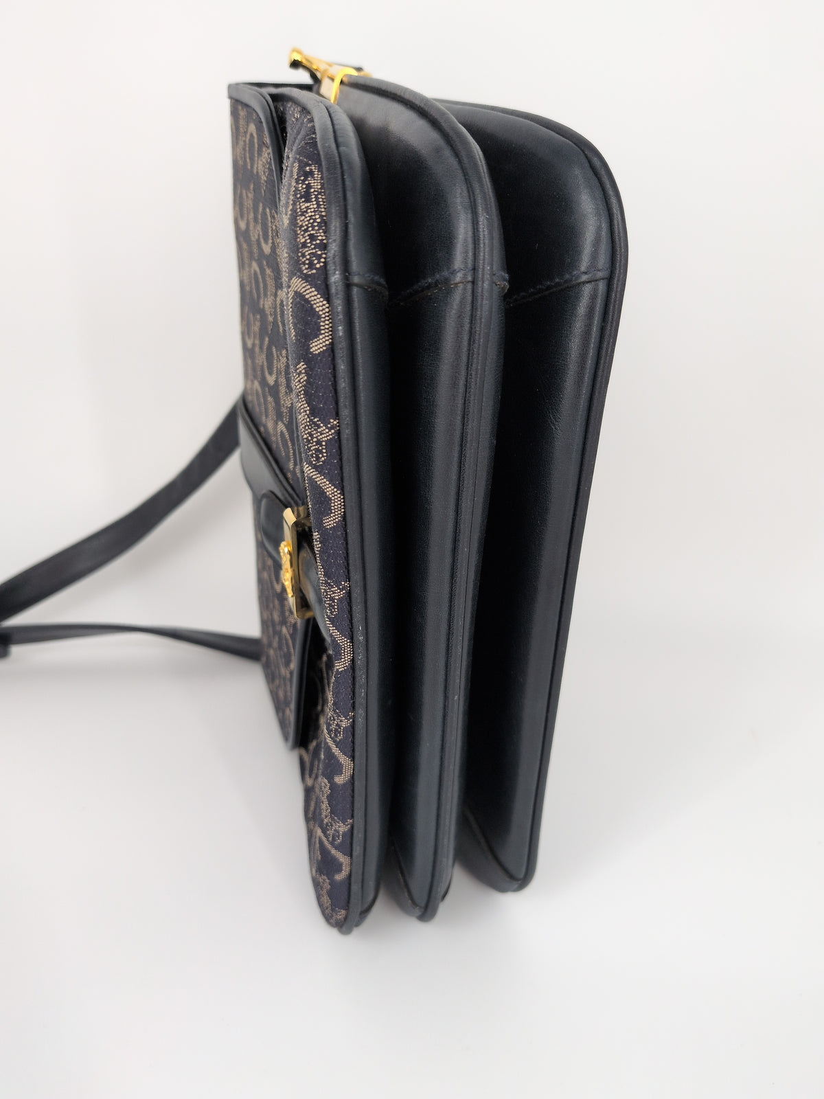 Celine Vintage Leather Crossbody Bag – Black