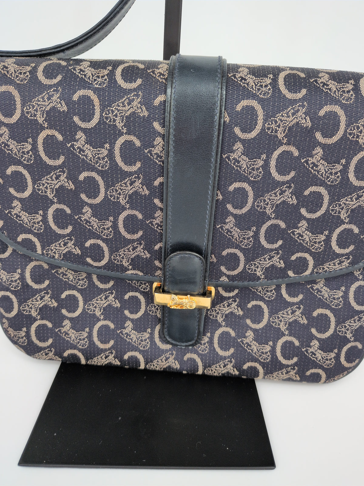 Celine Vintage Leather Crossbody Bag – Black